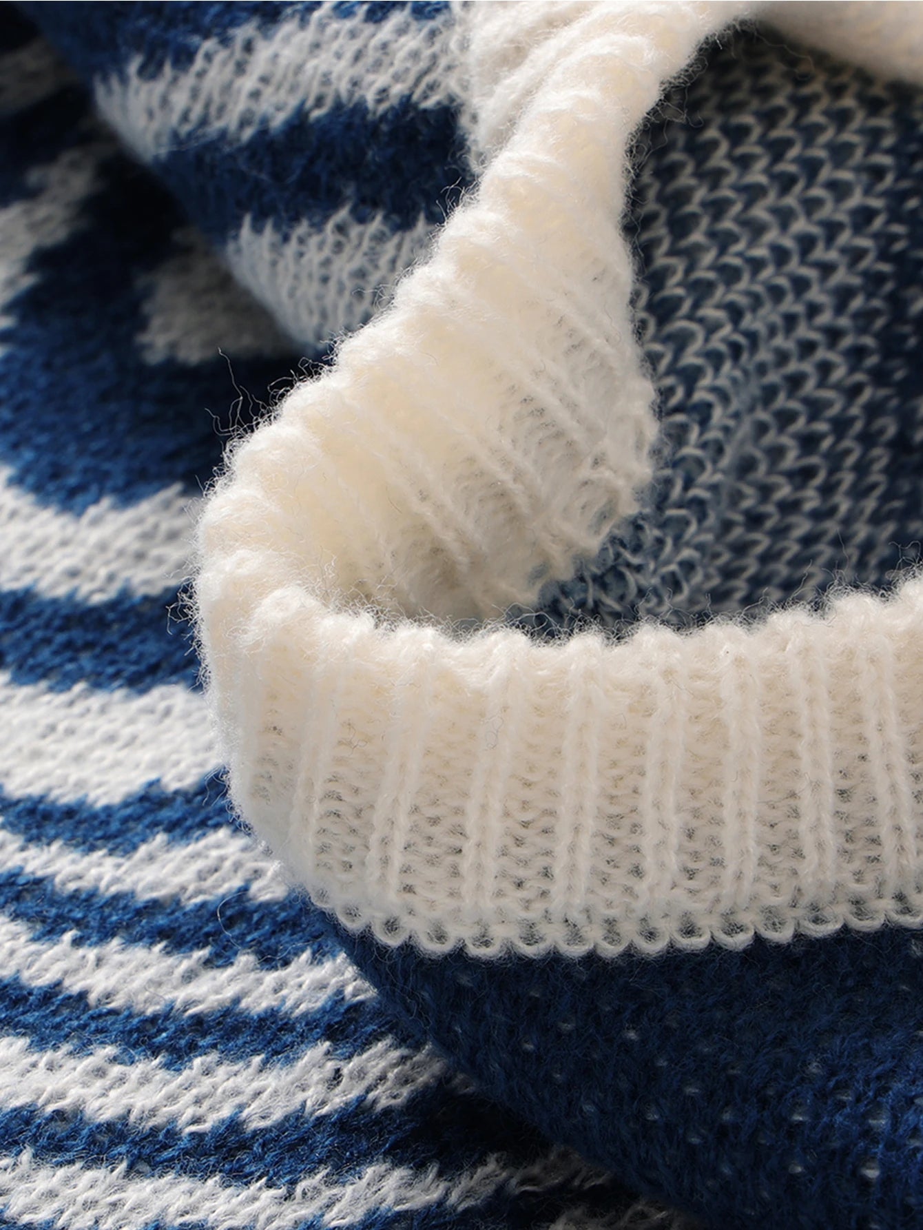 New Popular Maze Jacquard Pattern Knitted Pullover Sweater