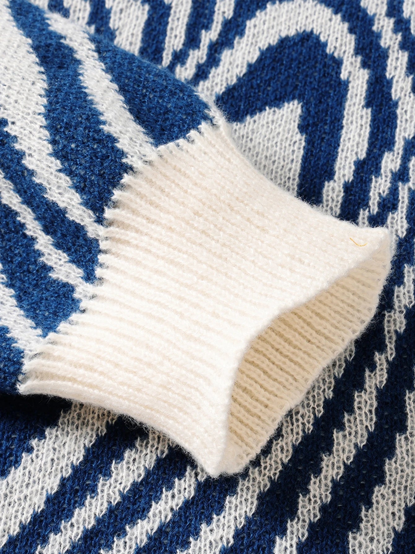 New Popular Maze Jacquard Pattern Knitted Pullover Sweater